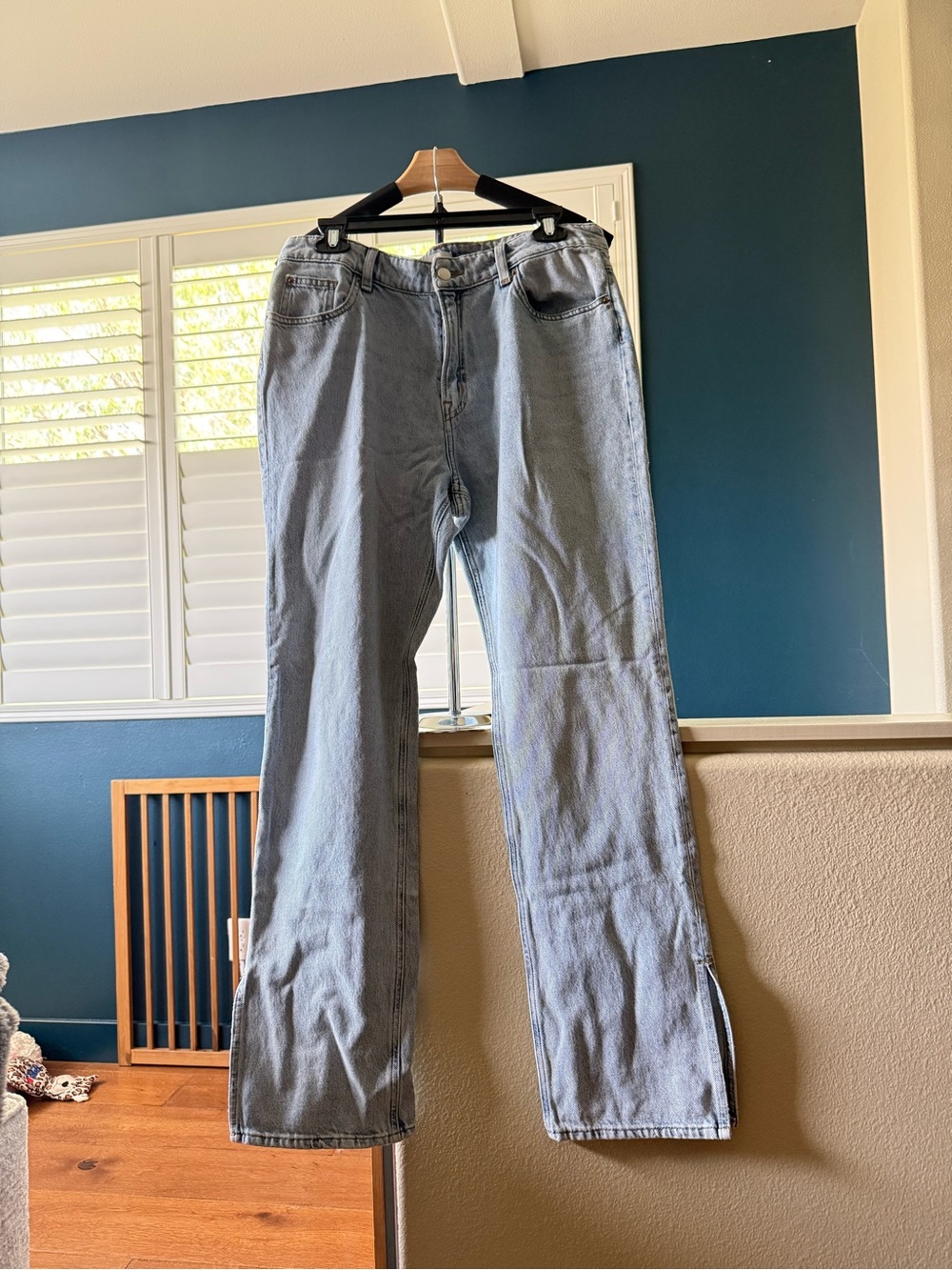 H&M Light Blue Wide-Leg Jeans with Side Slits